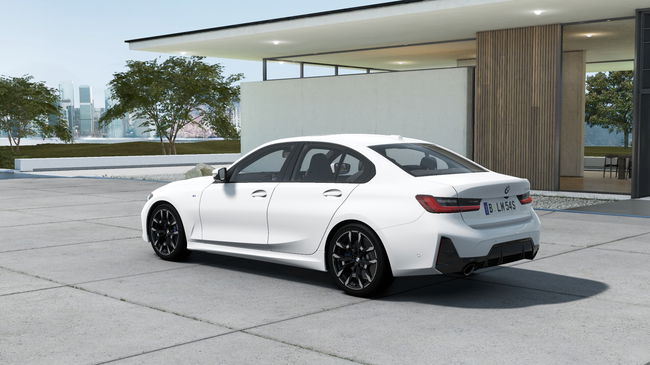 2025 BMW 330i Sedan