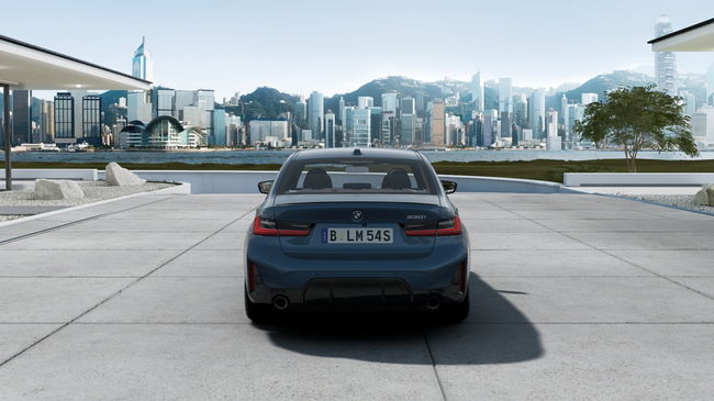 2025 BMW 330i Sedan