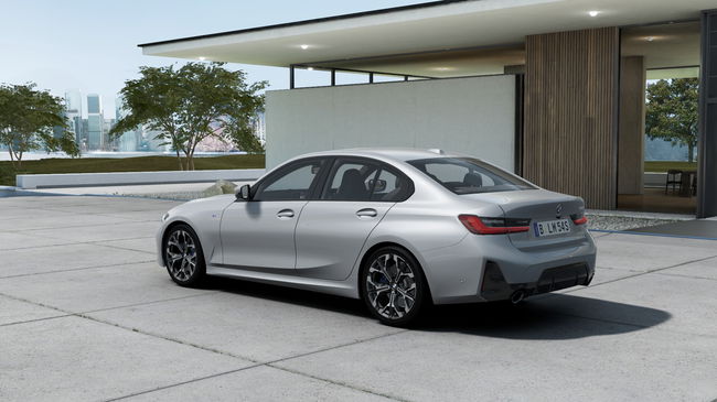 2025 BMW 330i Sedan