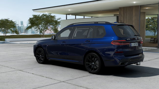 2025 BMW X7 xDrive40i